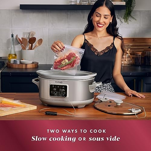 Crock-Pot 7 Quart Programmable Cook & Carry Slow Cooker (S2JJ3)